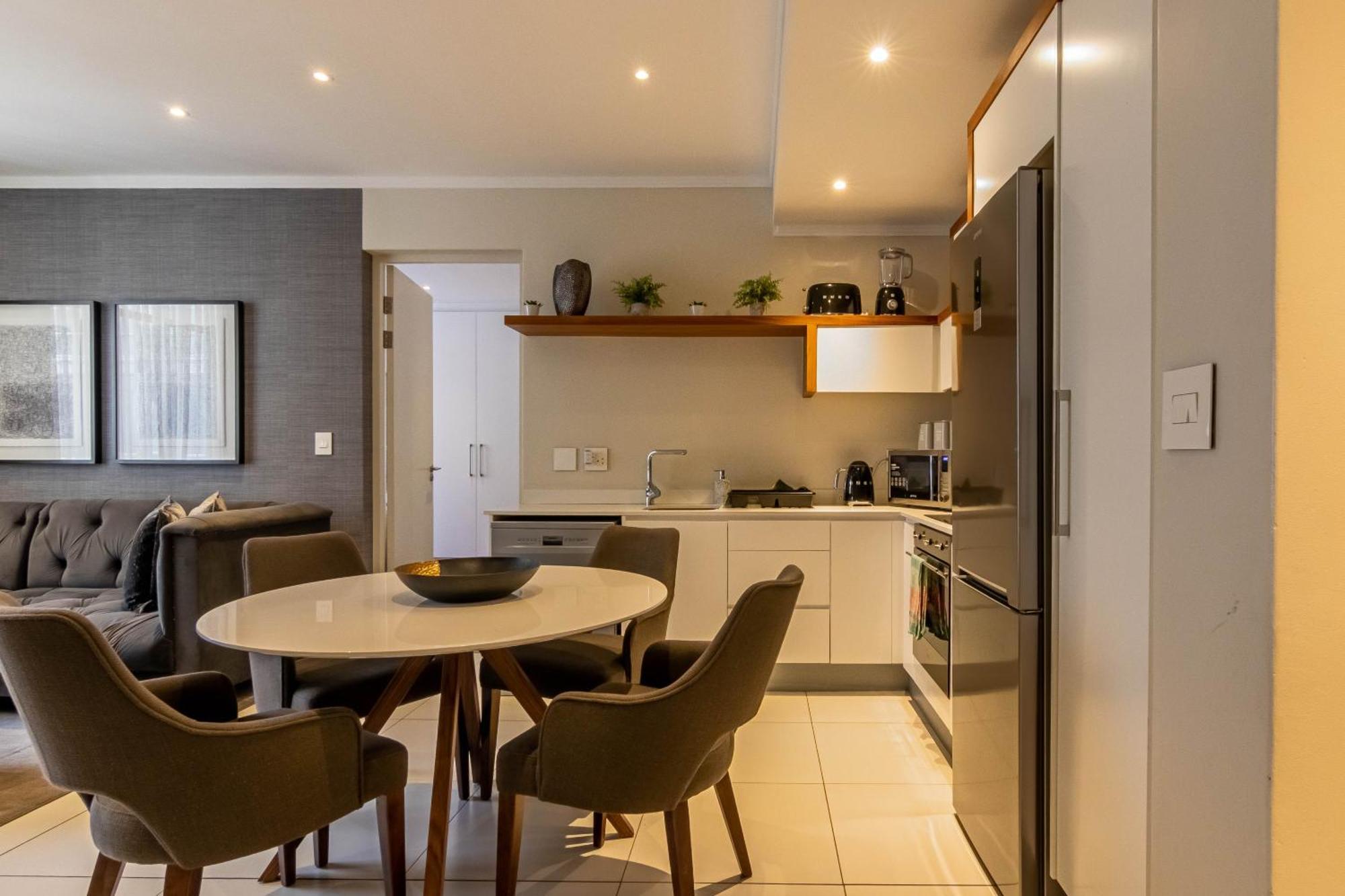 Cgrsa Apartments Sandton โจฮันเนสเบิร์ก ภายนอก รูปภาพ